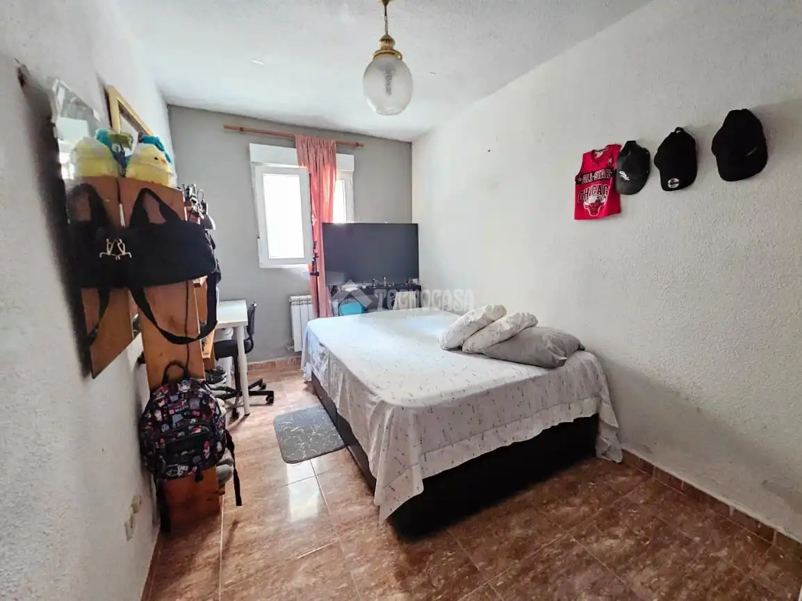 Habitación de Piso en venta en Madrid con Calefacción