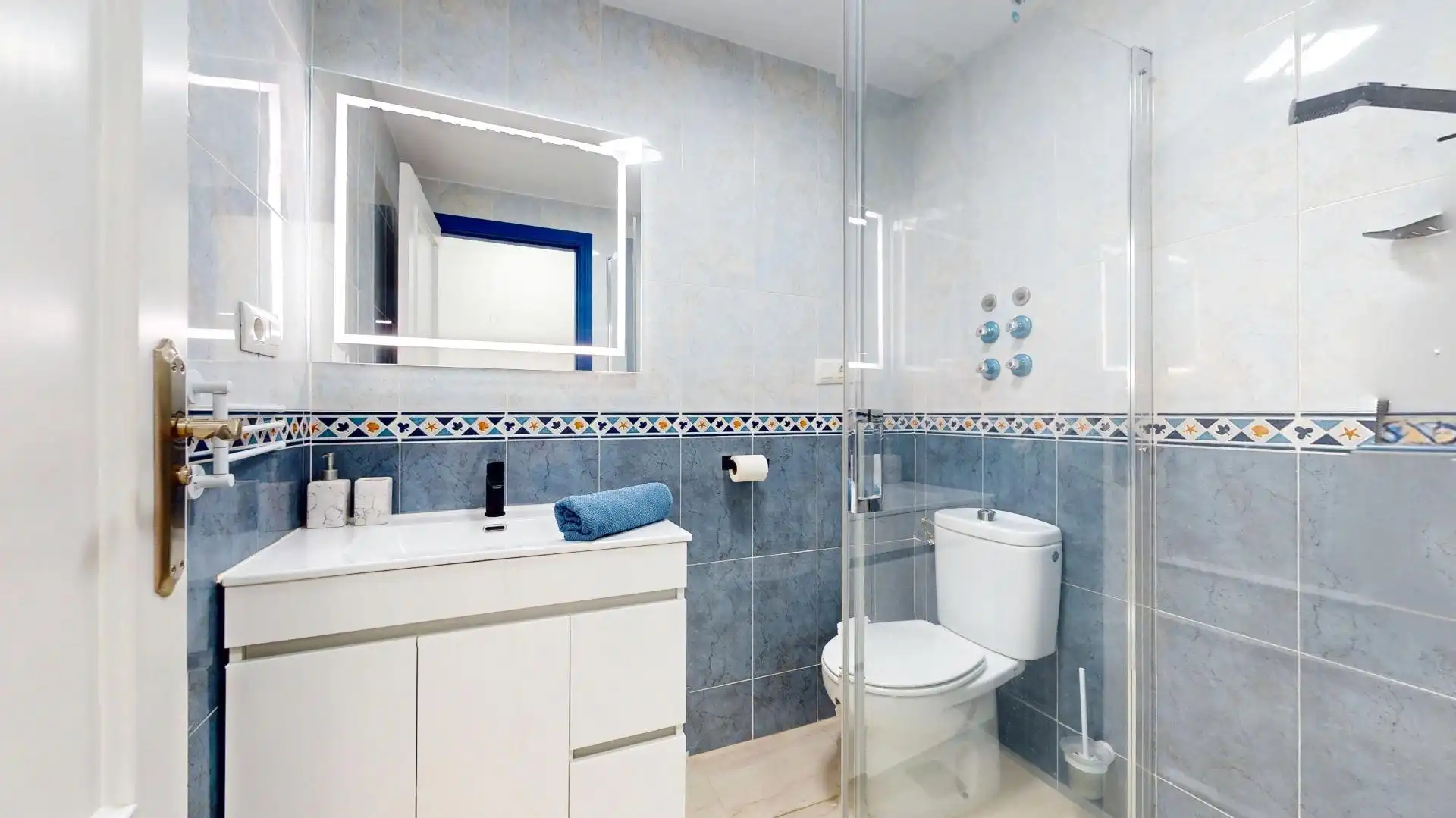 Bathroom of Flat for sale in Cuevas del Almanzora