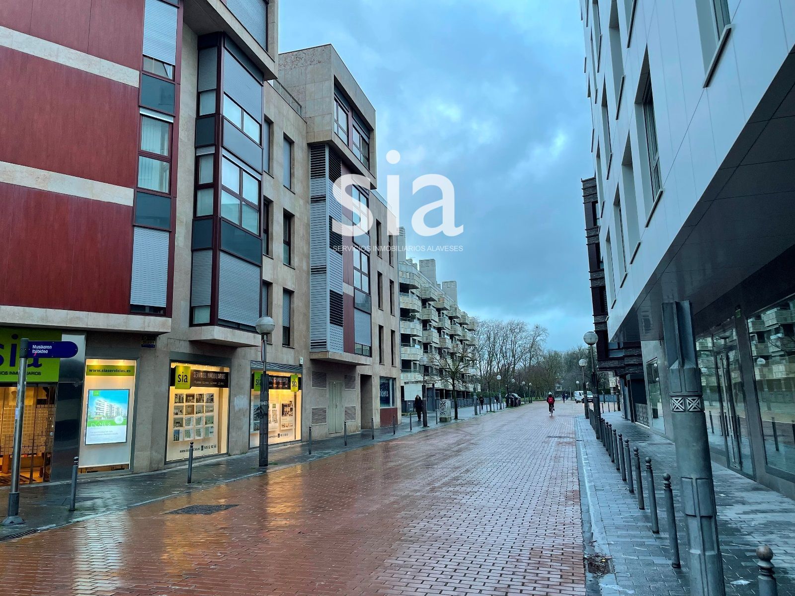 Vista exterior de Garatge en venda en Vitoria - Gasteiz