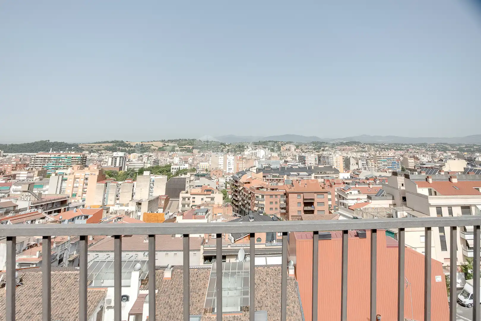 Vista exterior de Ático en venta en Granollers con Calefacción y Terraza