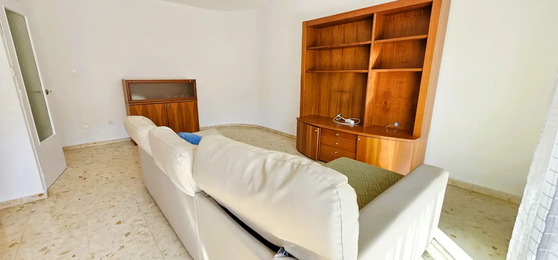 Sala d'estar de Pis en venda en Totana amb Moblat, Rentadora i Balcó