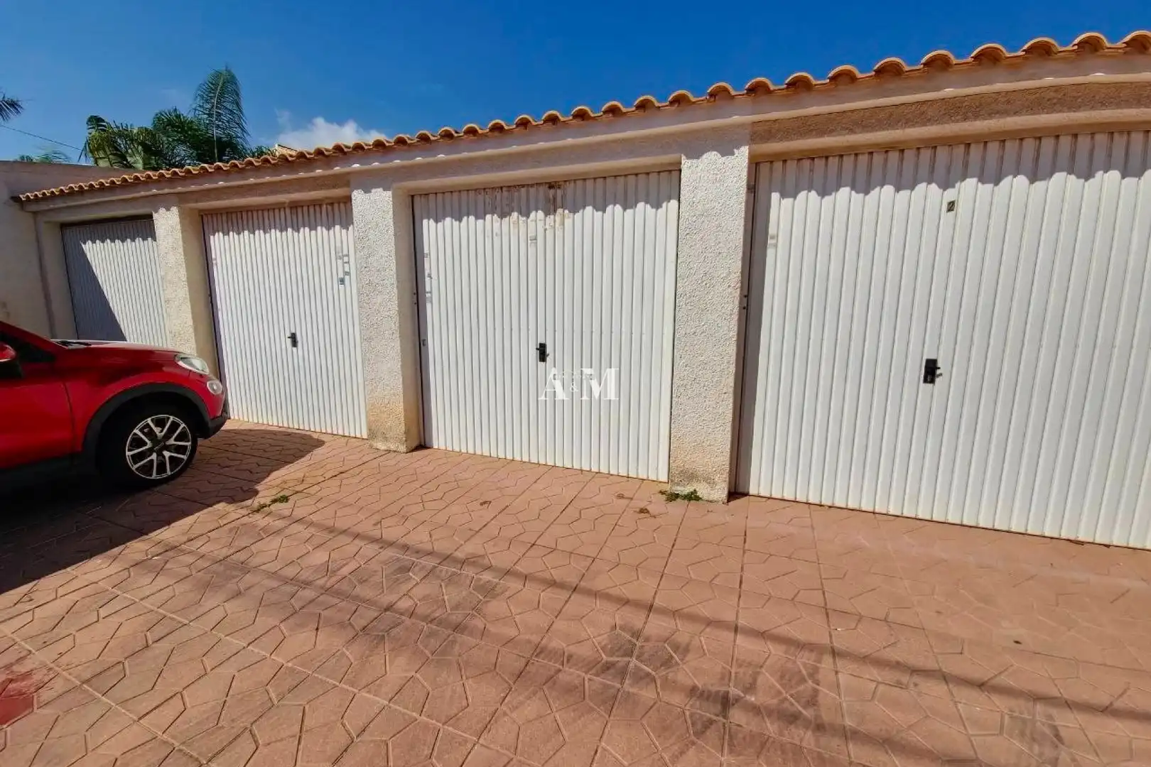 Aparcament de Casa o xalet en venda en Orihuela amb Calefacció, Jardí privat i Terrassa