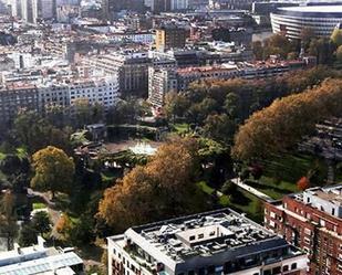 Vista exterior de Pis en venda en Bilbao  amb Terrassa