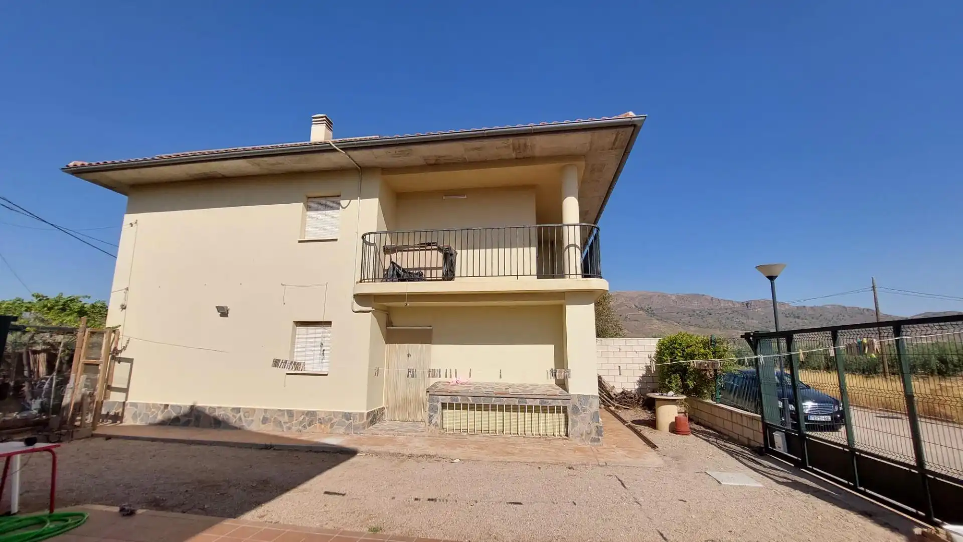 Casa con terraza en venta en Jumilla, imagen 2