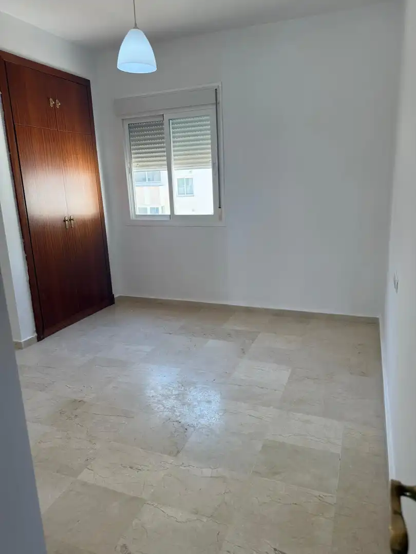 Dormitori de Pis en venda en Puerto Real amb Aire condicionat, Traster i Alarma