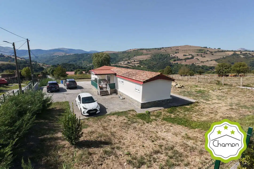 Vista exterior de Pis en venda en Karrantza Harana / Valle de Carranza amb Aire condicionat, Calefacció i Terrassa