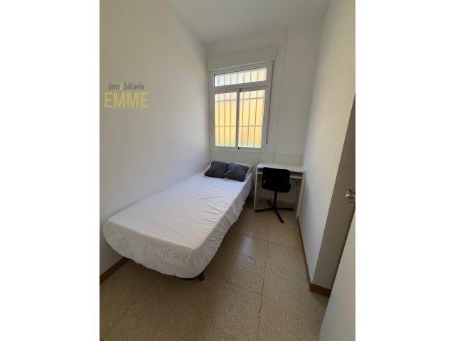 Bedroom of Flat to rent in Málaga Capital  with Air Conditioner, Terrace and Furnished