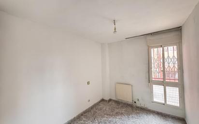 Bedroom of Flat for sale in  Madrid Capital