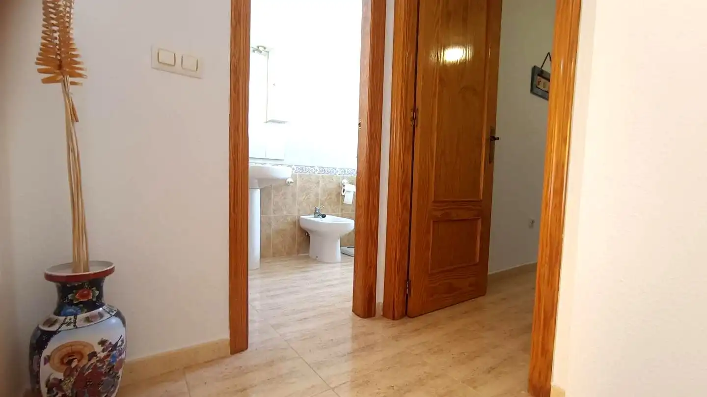 Bany de Dúplex en venda en San Pedro del Pinatar amb Aire condicionat, Terrassa i Moblat