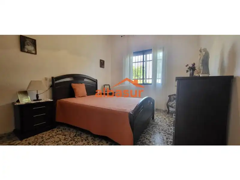 Vista exterior de Casa o chalet en venta en Villanueva del Duque con Amueblado, Lavadora y Microondas