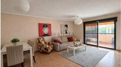 Foto 2 von Wohnung zur Miete in Garbinet - Parque de las Avenidas, Alicante / Alacant