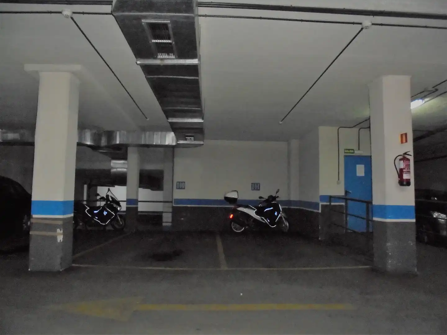 Parking de Piso de alquiler en Madrid con Aire acondicionado, Calefacción y Trastero