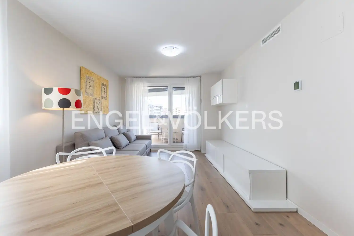 Sala d'estar de Pis de lloguer en Valencia amb Aire condicionat, Calefacció i Parquet