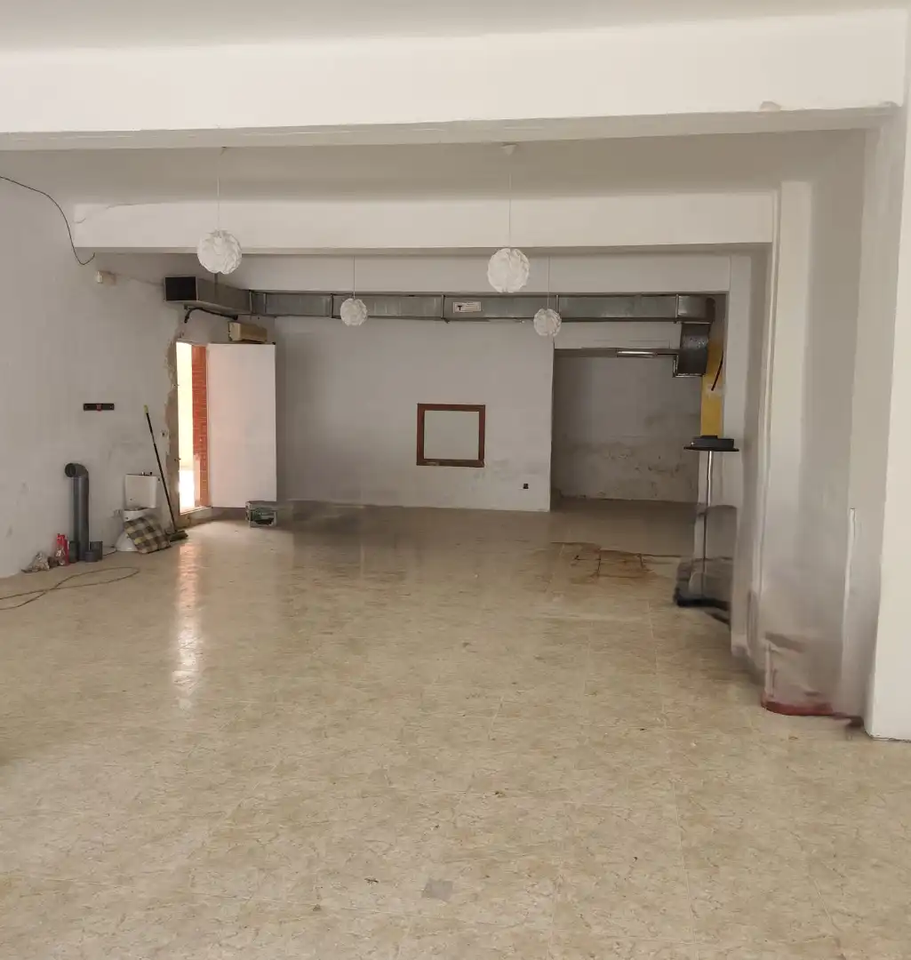 Locale commerciale in affitto a Carrer de Diego Zaforteza 2