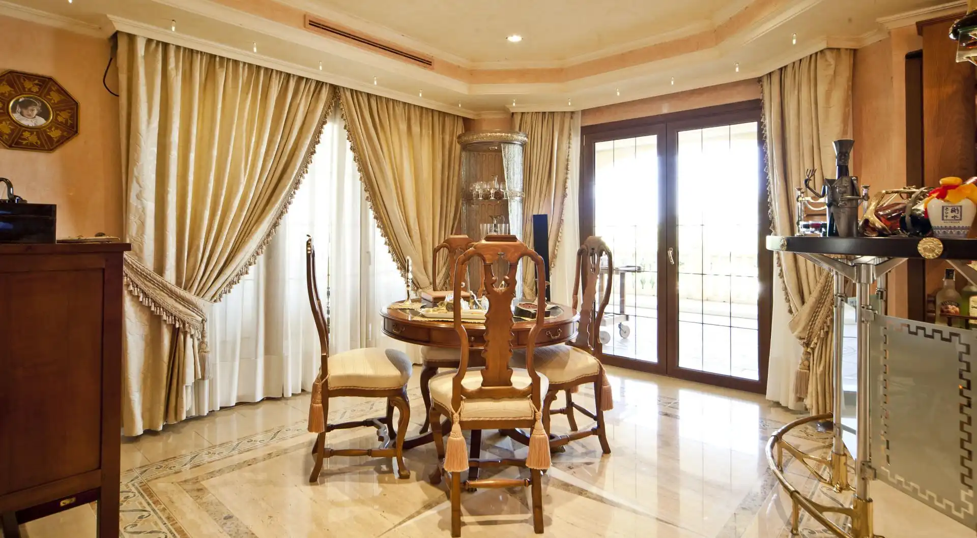 Villa con piscina in vendita a Nueva Andalucía, imagen 9