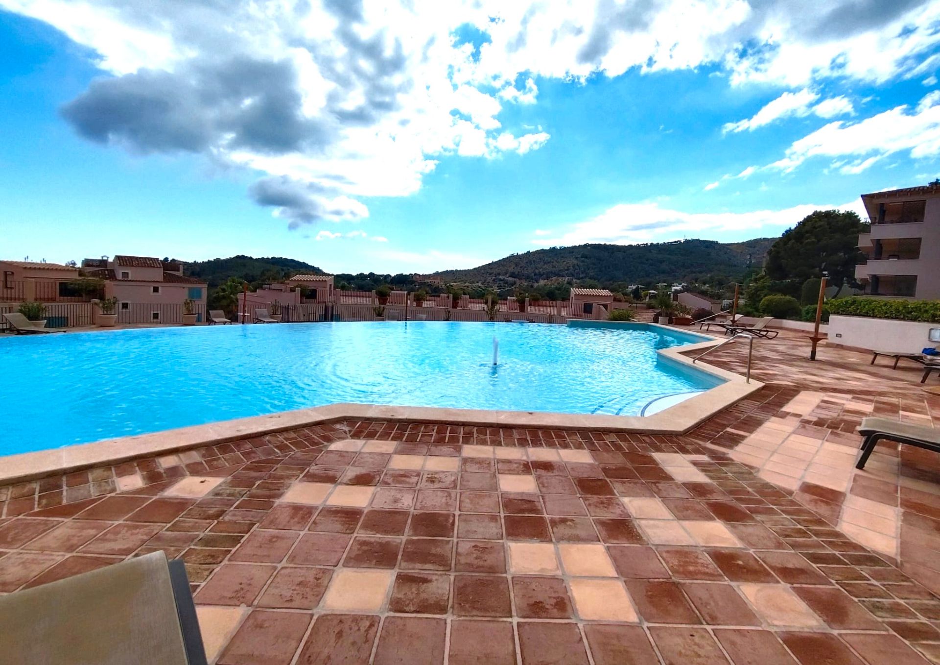 Piscina de Apartament en venda en Calvià amb Aire condicionat, Calefacció i Jardí privat