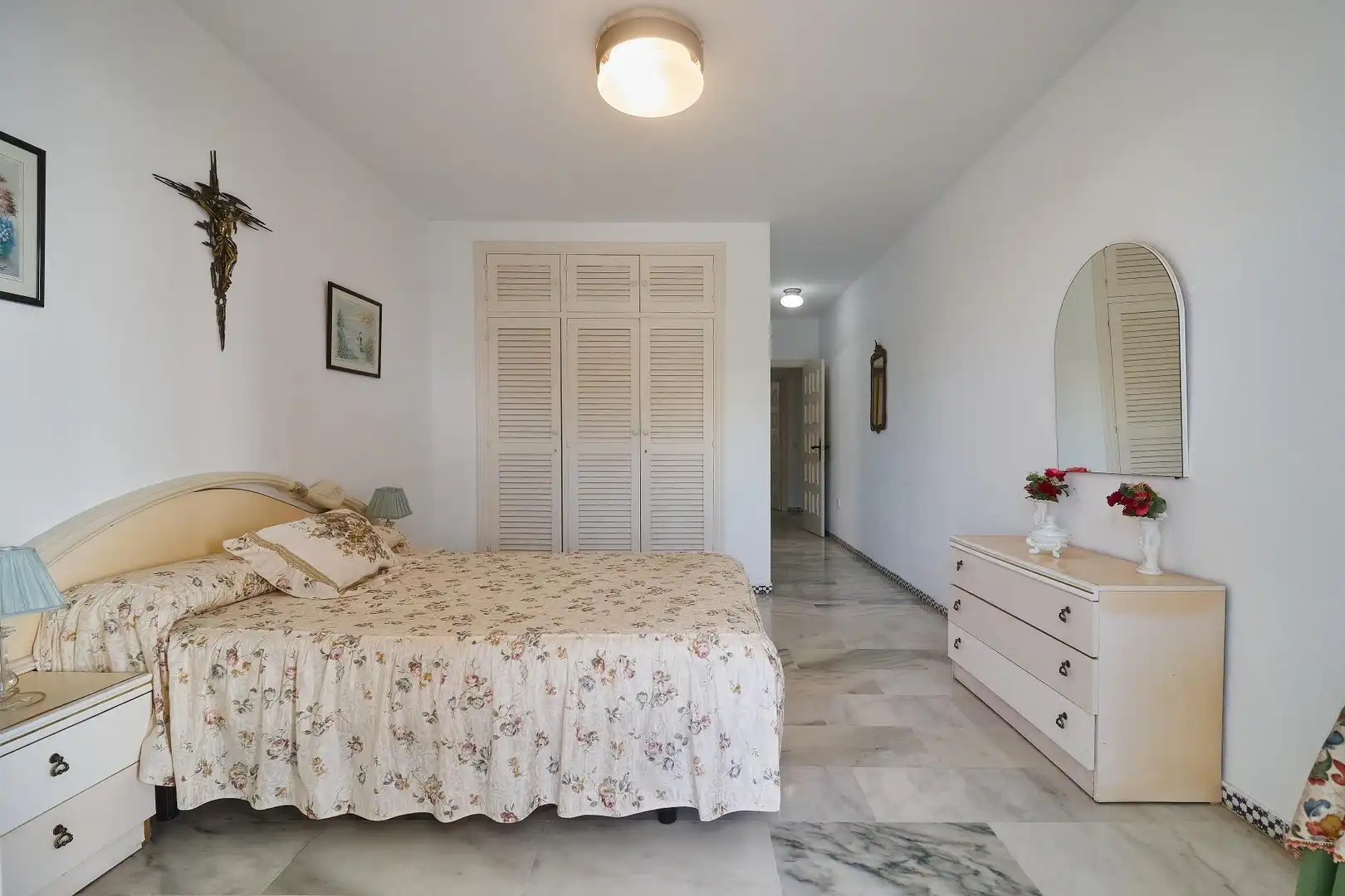 Bedroom of Flat for sale in Fuengirola  with Air Conditioner, Terrace and Community pool