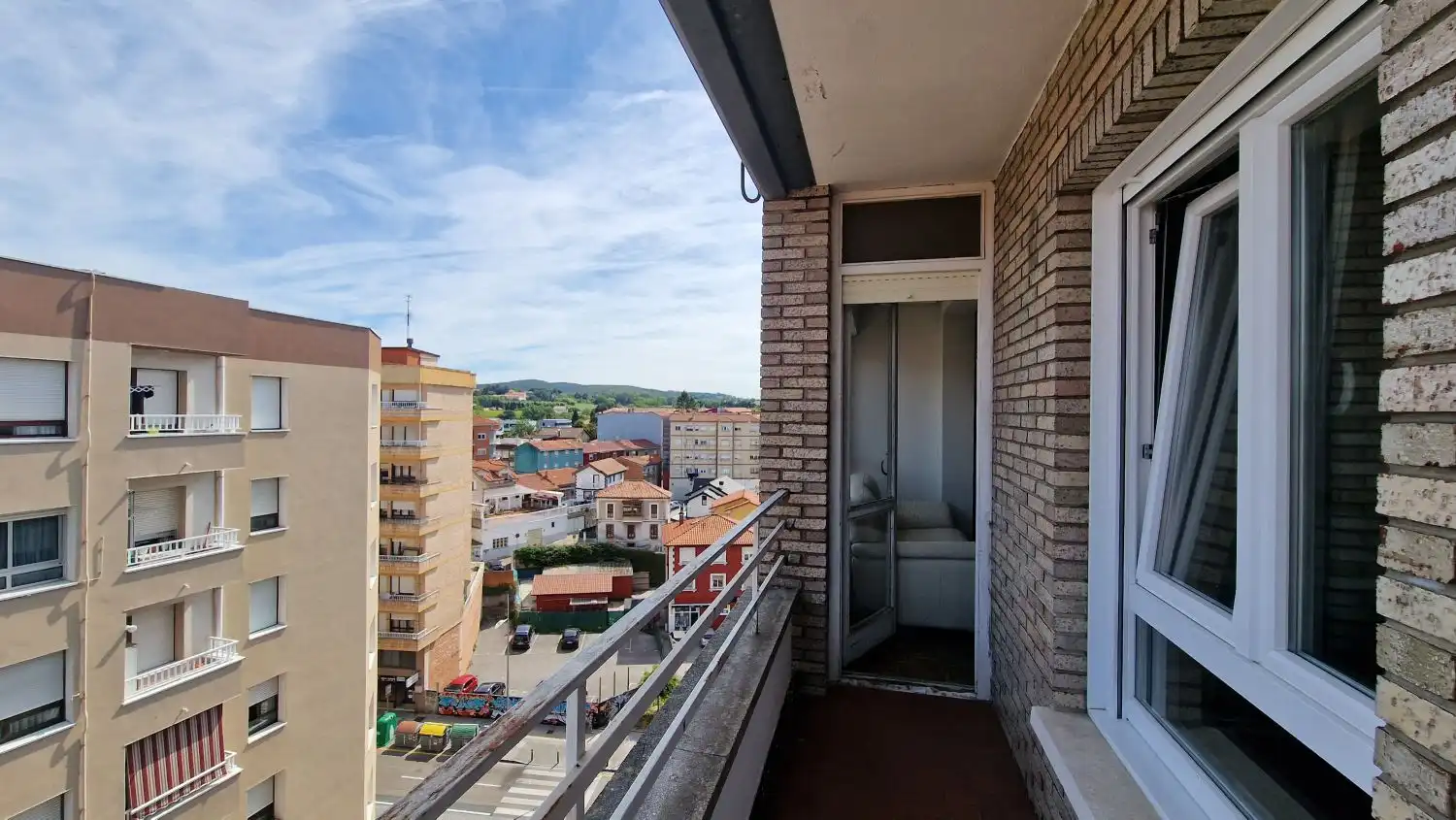 Terraza de Piso en venta en Torrelavega  con Calefacción y Balcón
