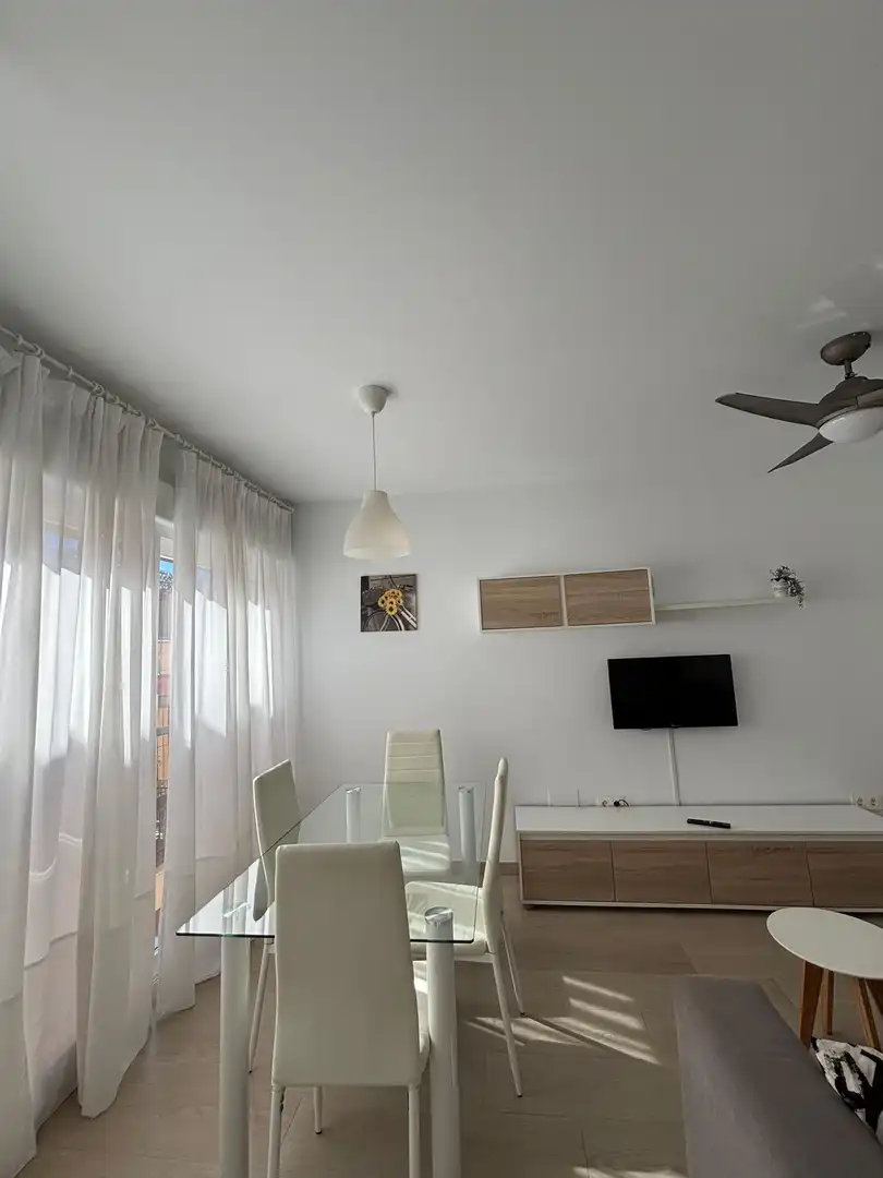 Piso con ascensor en venta en del mediterraneo, imagen 3