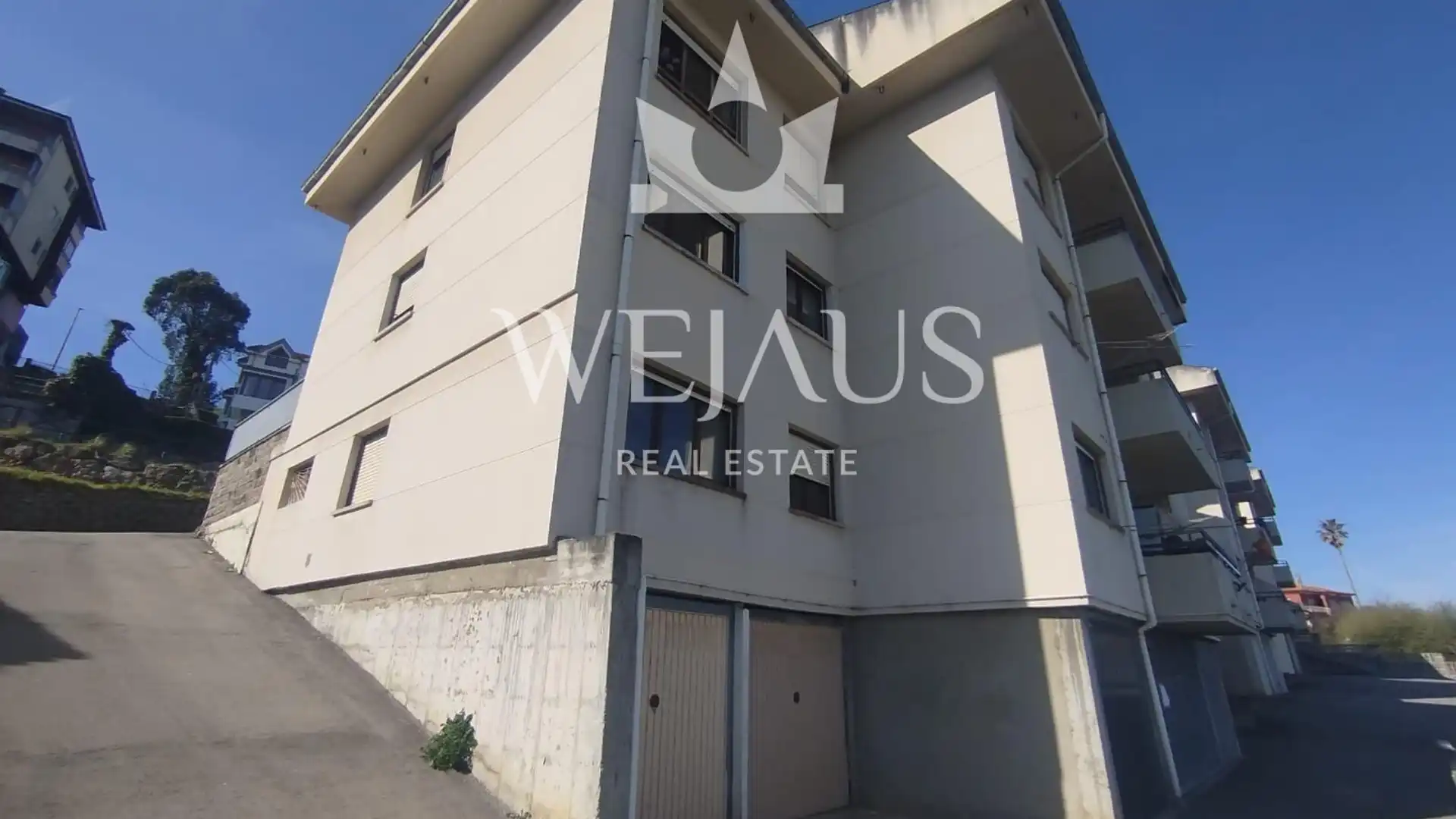 Vista exterior de Garatge en venda en Suances