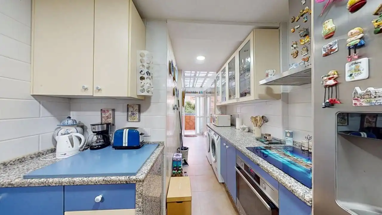 Kitchen of Flat for sale in Sevilla  with Air Conditioner, Heating and Terrace