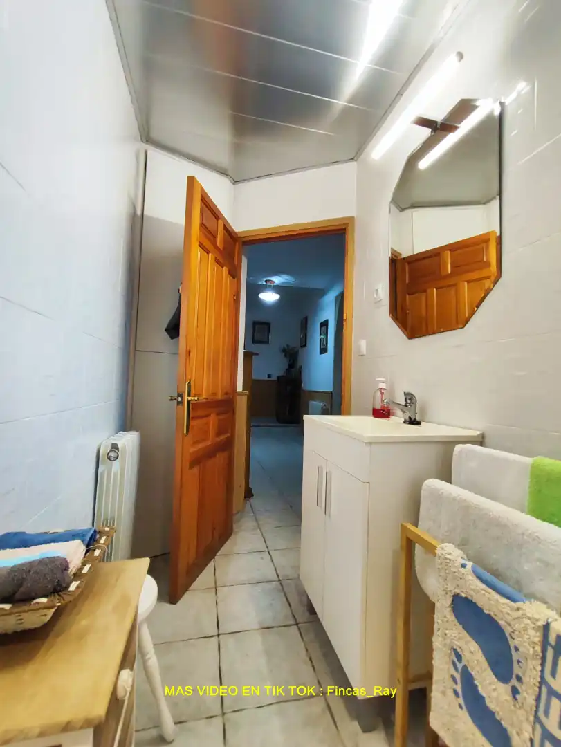 Bany de Casa o xalet en venda en Lliçà d'Amunt amb Aire condicionat, Calefacció i Jardí privat