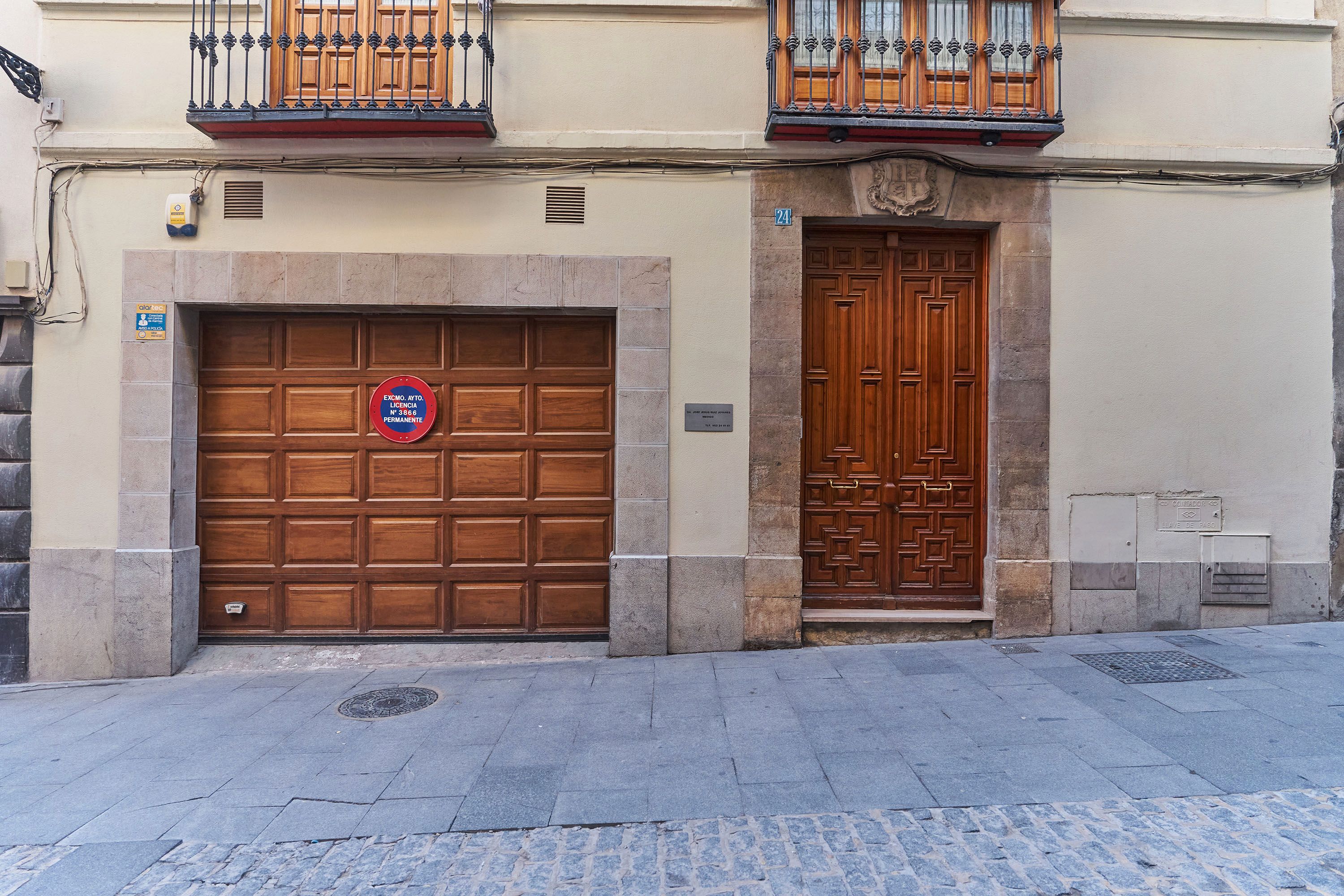 Exterior view of House or chalet for sale in  Jaén Capital  with Air Conditioner, Terrace and Storage room