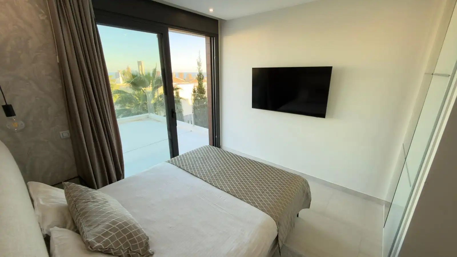 Habitación de Casa o chalet de alquiler en Finestrat con Aire acondicionado, Calefacción y Jardín privado