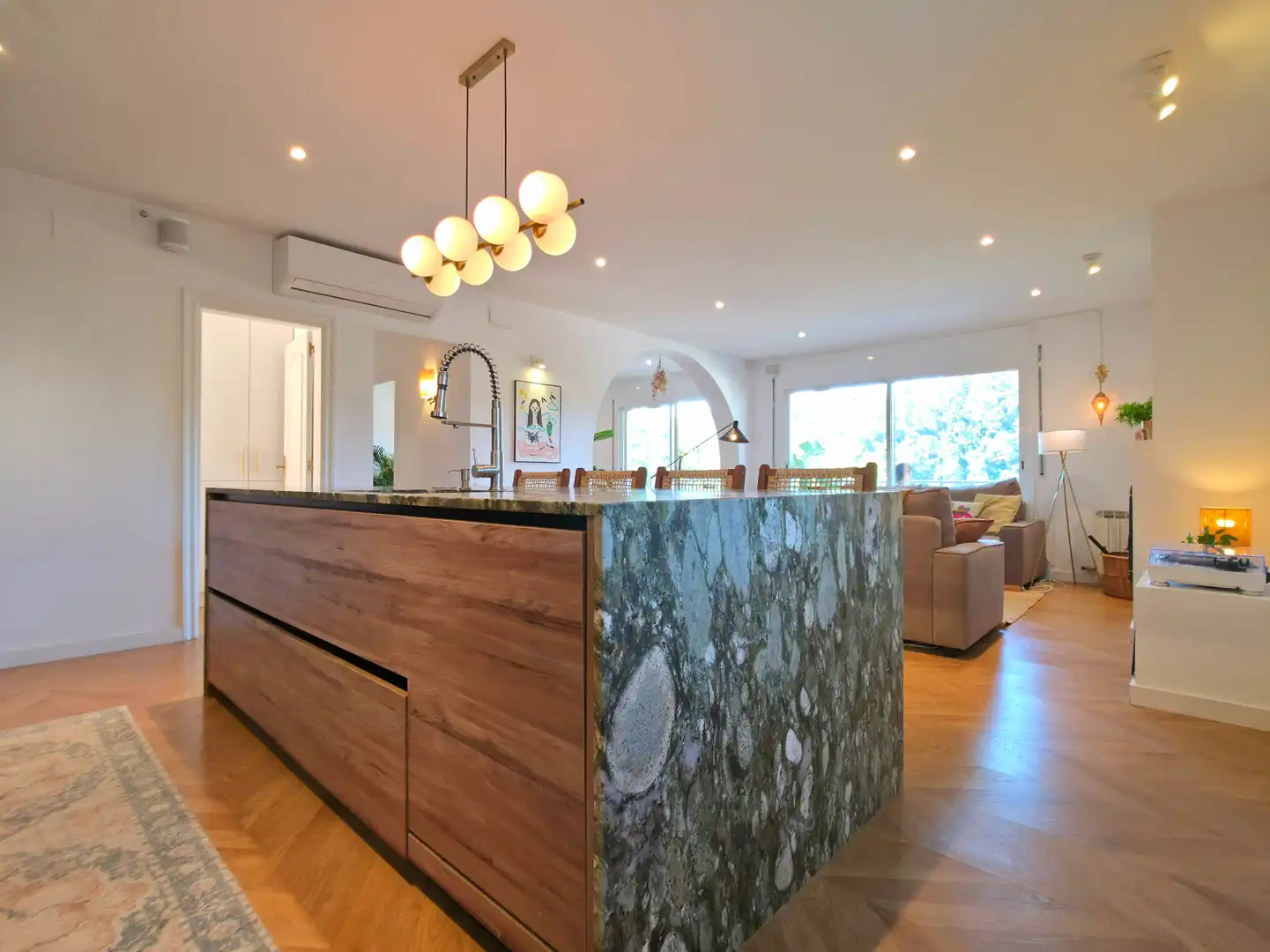 Cocina de Casa o chalet en venta en Corbera de Llobregat con Aire acondicionado, Calefacción y Jardín privado
