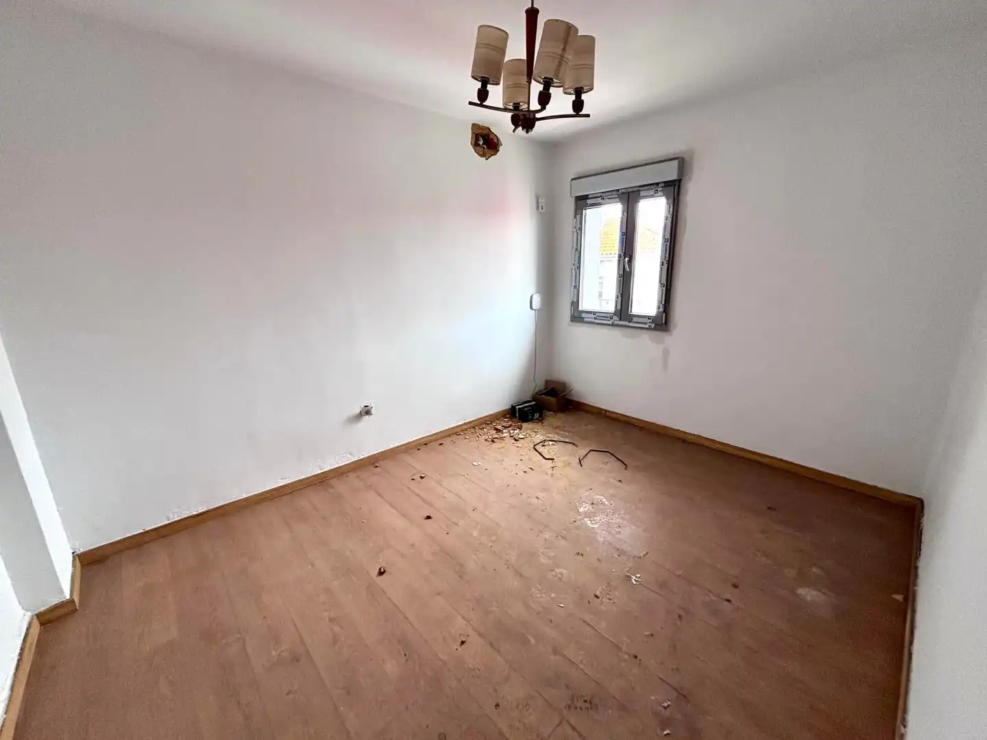 Dormitori de Pis en venda en Gijón  amb Parquet
