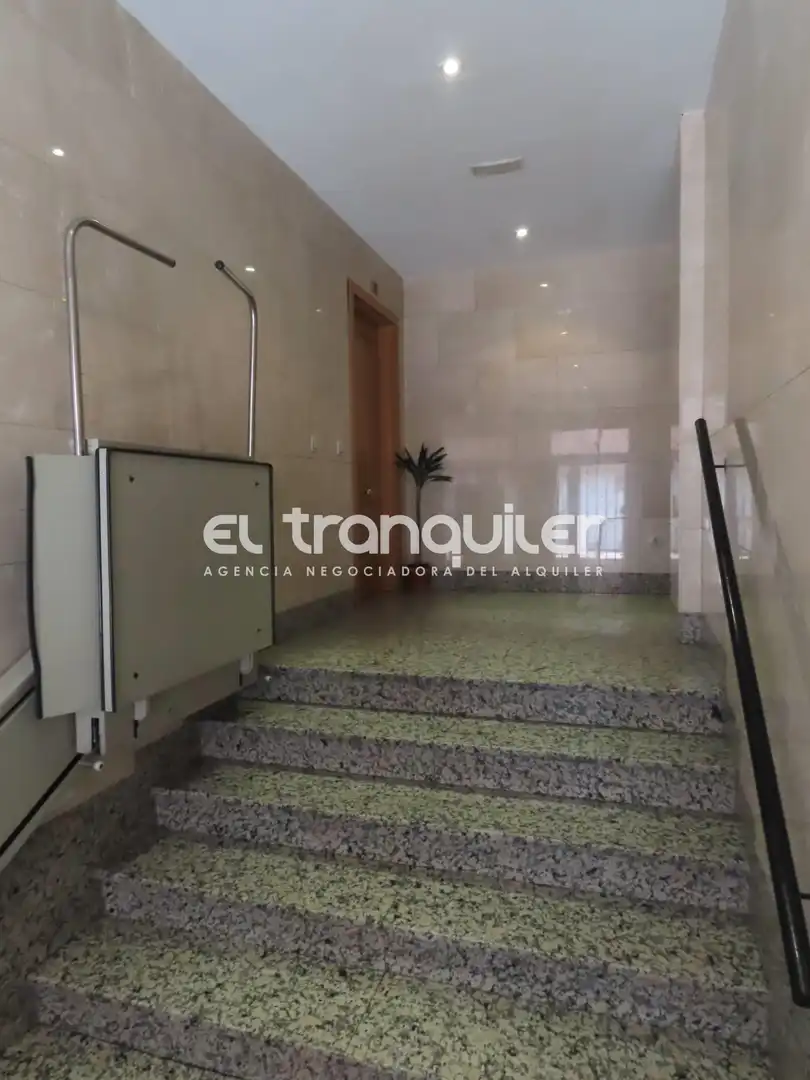 Appartamento con giardino in affitto a Calle Hospital, imagen 23