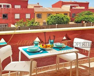 Vista exterior de Apartament en venda en Arona amb Terrassa, Moblat i Piscina comunitària