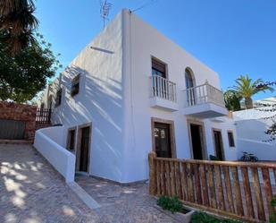 Vista exterior de Casa o xalet en venda en Mojácar amb Terrassa i Piscina