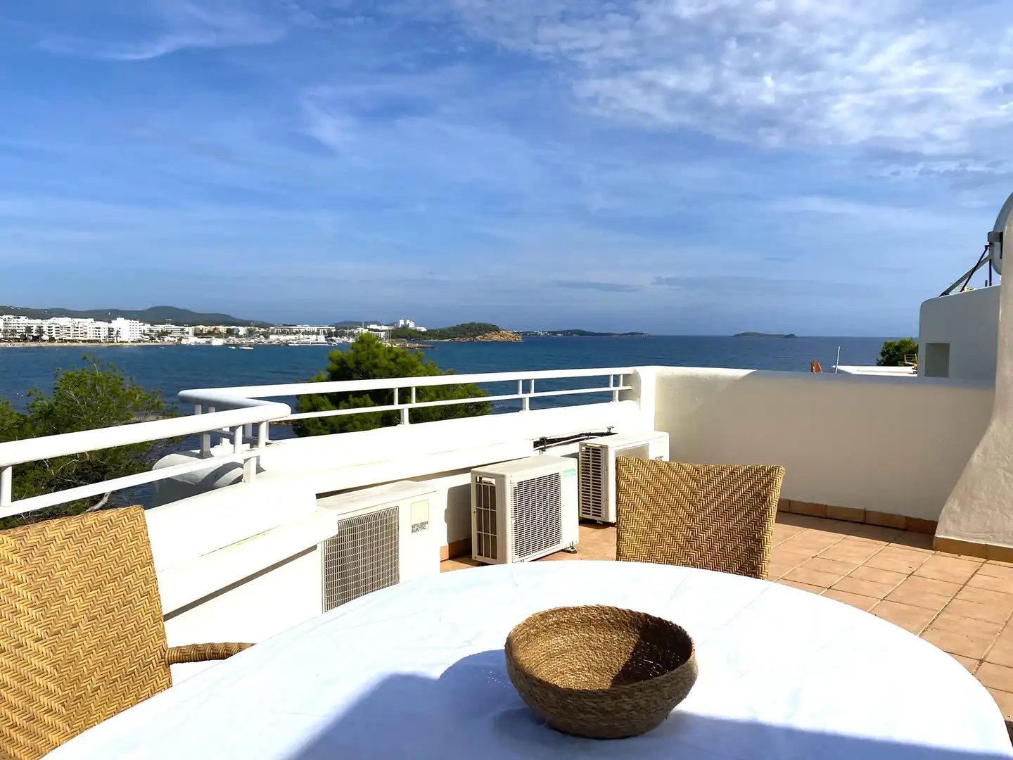 Terraza de Casa adosada en venta en Santa Eulària des Riu con Aire acondicionado, Calefacción y Jardín privado