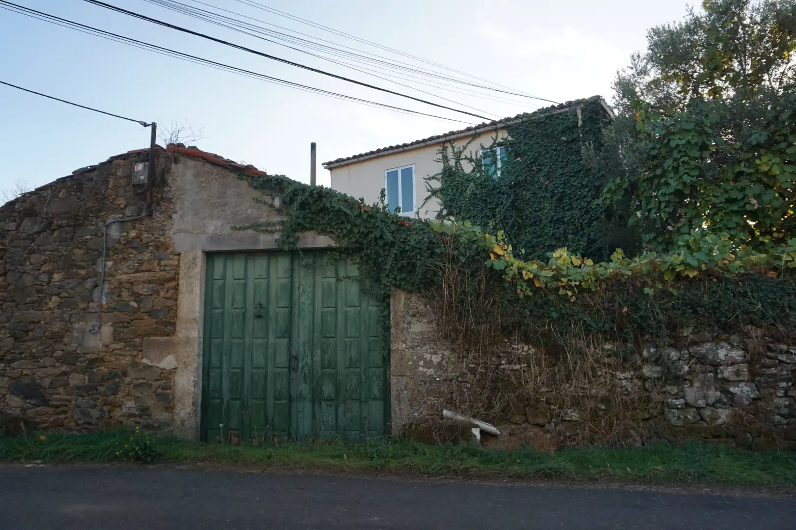 Vista exterior de Finca rústica en venda en Santiso amb Jardí privat