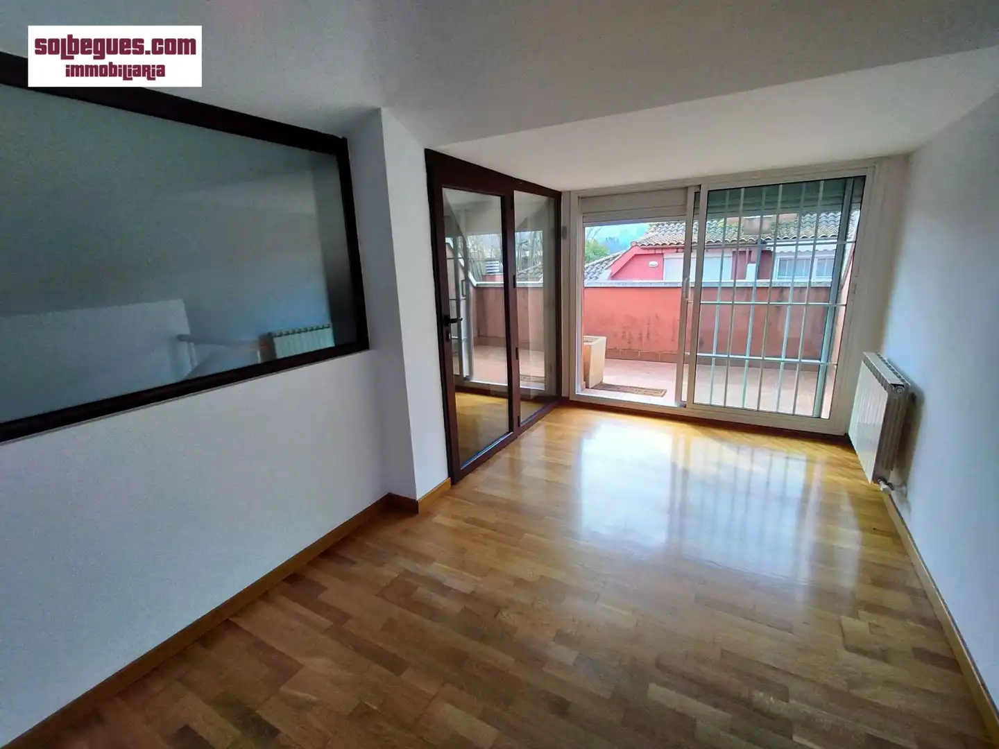 Vista exterior de Casa adosada en venta en Begues con Calefacción, Jardín privado y Terraza