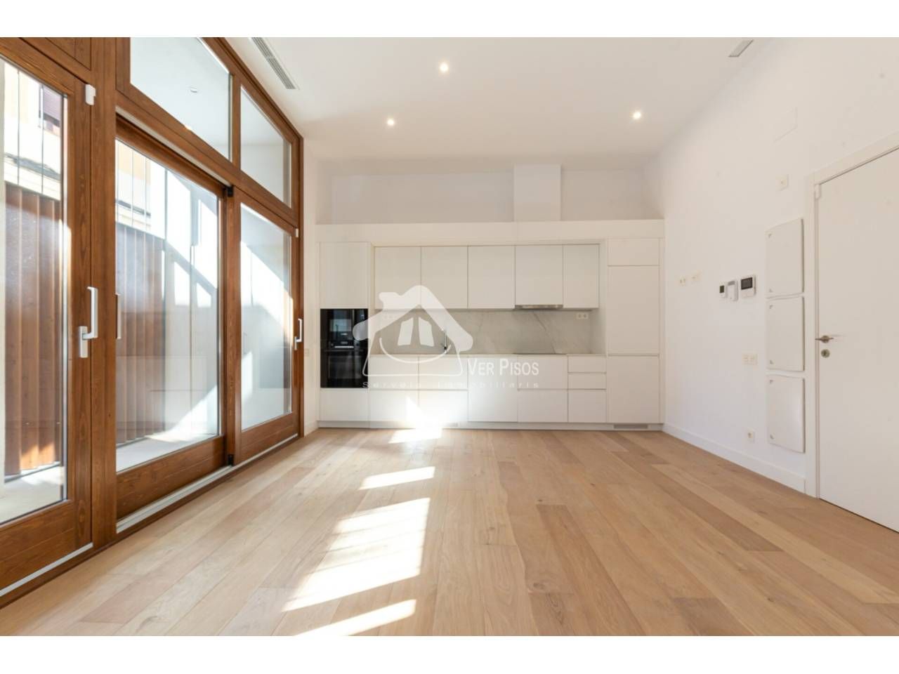 Sala d'estar de Pis de lloguer en  Barcelona Capital amb Aire condicionat, Calefacció i Parquet