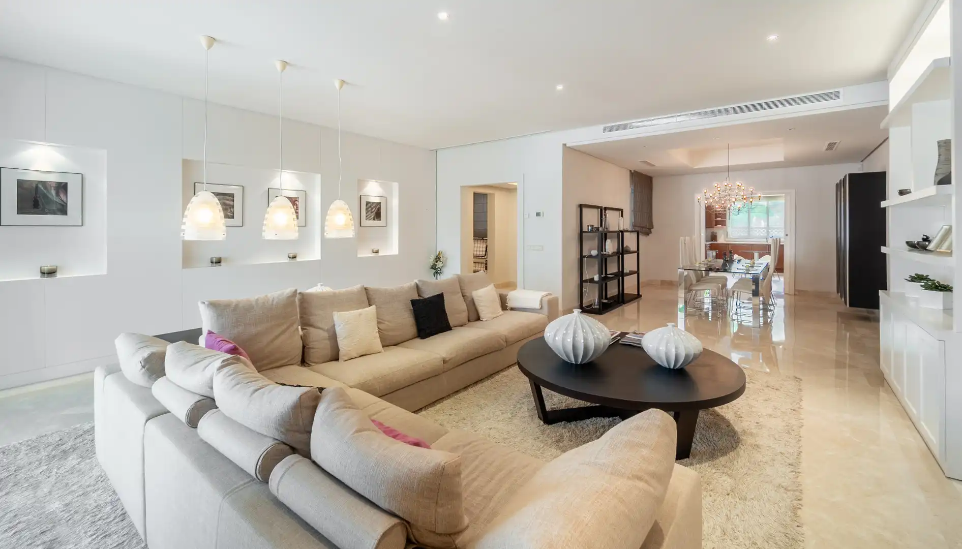 Sala d'estar de Apartament en venda en Marbella amb Aire condicionat, Calefacció i Terrassa