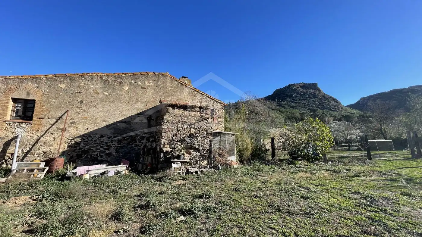 Finca rústica en venta en Vilajuïga