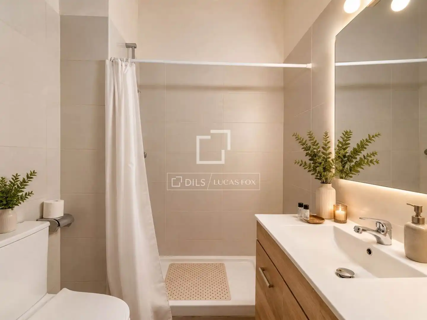 Baño de Piso en venta en Barcelona con Aire acondicionado, Calefacción y Balcón