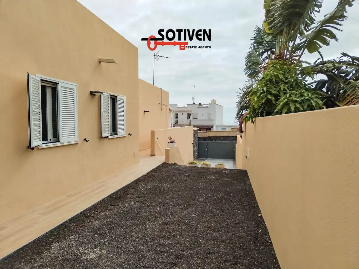 Casa o chalet de alquiler en AVENIDA KURT KONRAD, Playa Fañabé Alto
