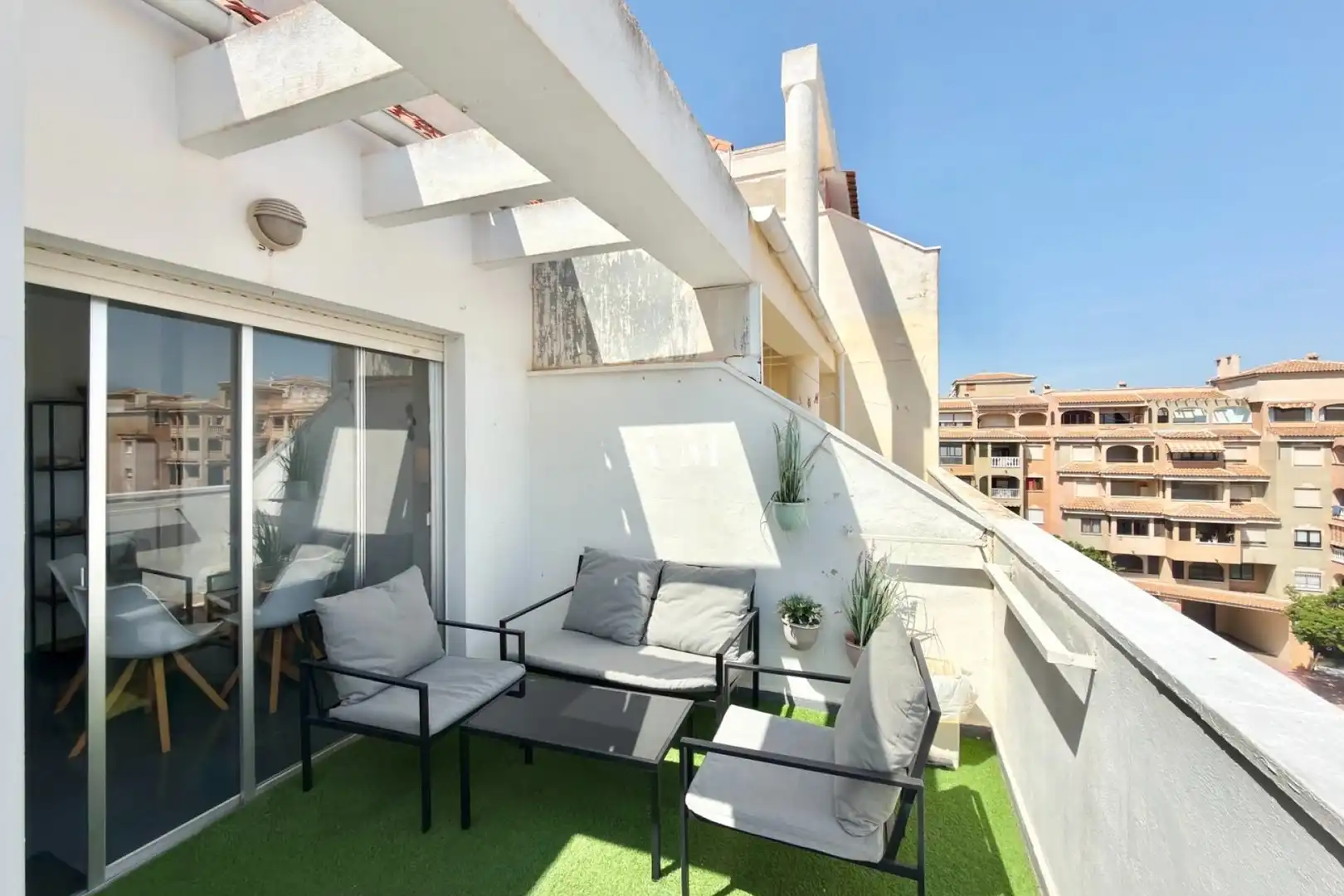Terrace of Flat for rent in Torrevieja  with Terrace, Furnished and Washing machine