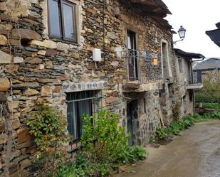 Vista exterior de Casa adosada en venda en Valverde de los Arroyos