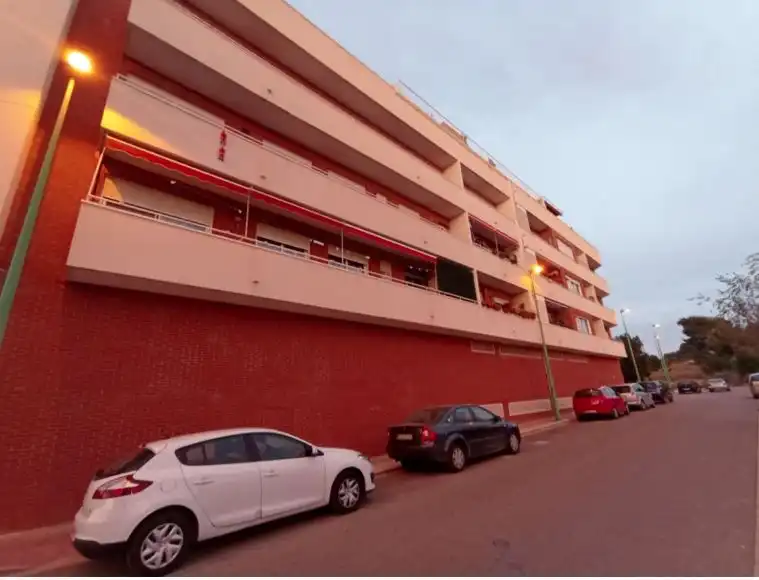 Außenansicht von Garage zum Verkauf in Riba-roja de Túria