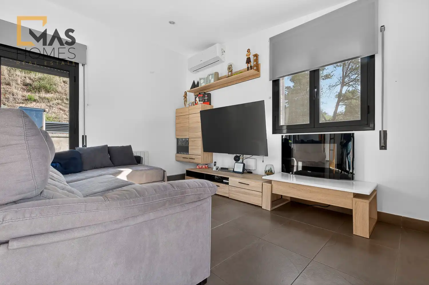 Sala d'estar de Casa o xalet en venda en Sant Llorenç Savall amb Aire condicionat, Calefacció i Jardí privat