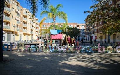 Vista exterior de Pis en venda en Reus amb Calefacció, Terrassa i Balcó