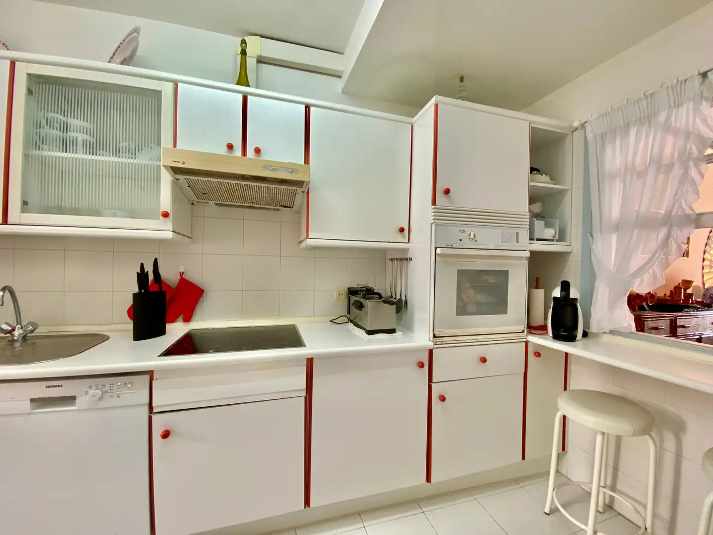 Küche von Einfamilien-Reihenhaus zum Verkauf in O Grove   mit Privatgarten, Terrasse und Abstellraum