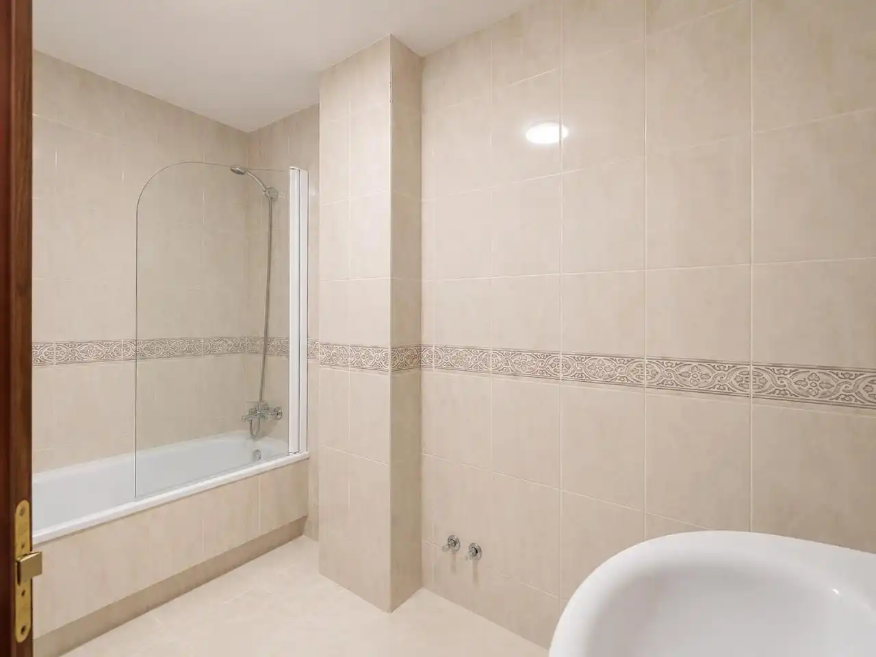 Bathroom of Attic for sale in Culleredo  with Heating, Parquet flooring and Storage room