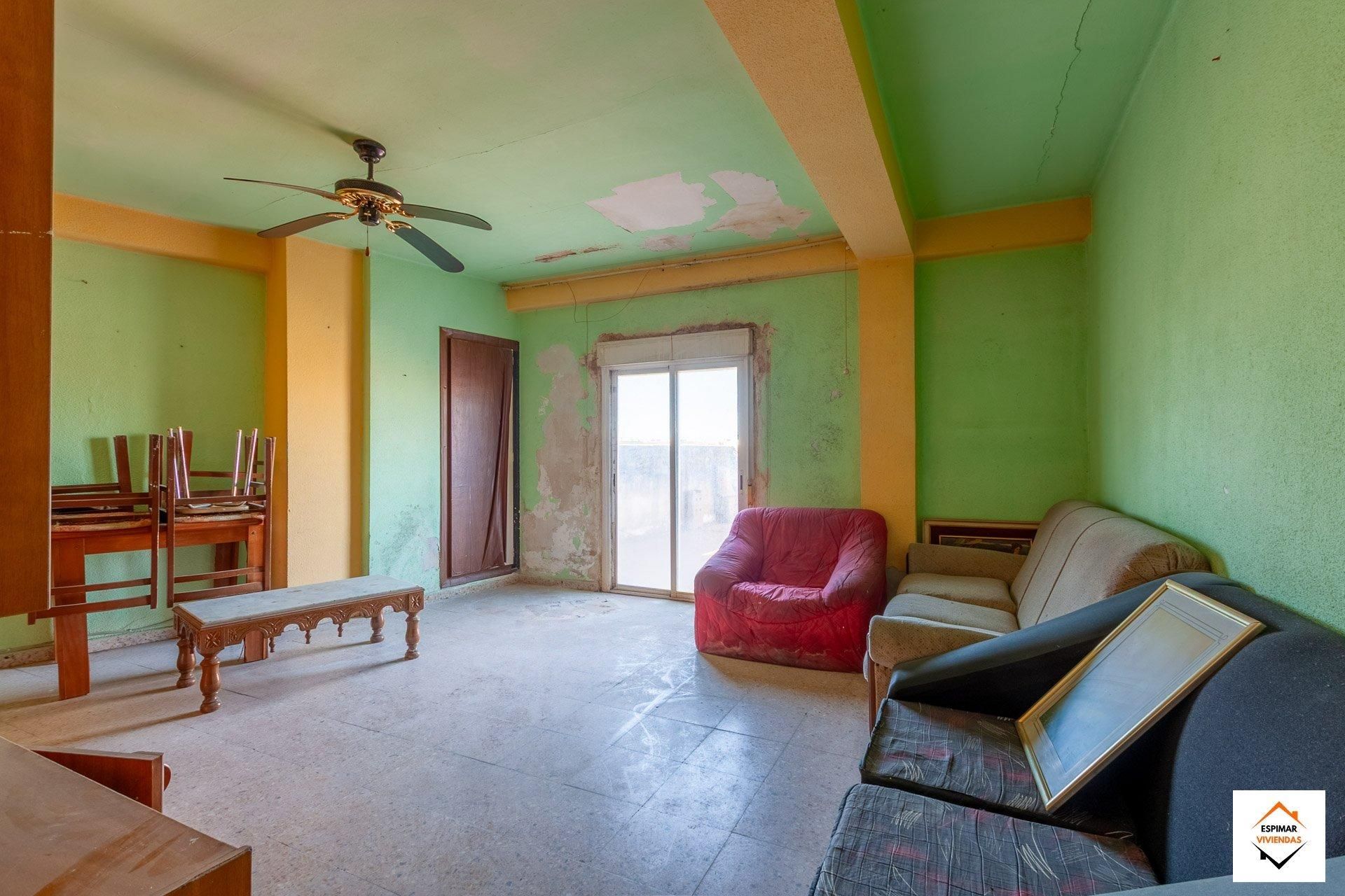 Sala d'estar de Pis en venda en  Zaragoza Capital amb Terrassa