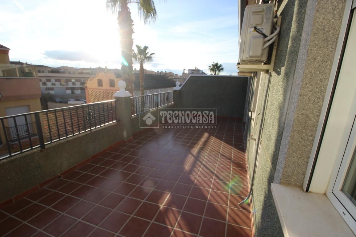 Terrassa de Àtic en venda en Churriana de la Vega amb Terrassa i Traster